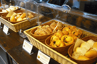 無料軽朝食サービス