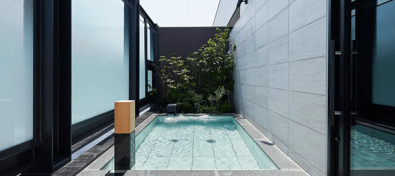 Open-air
              bath