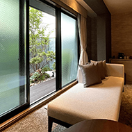 【Up to 4 Guests】Deluxe Twin Room with Terrace [Non-smoking]