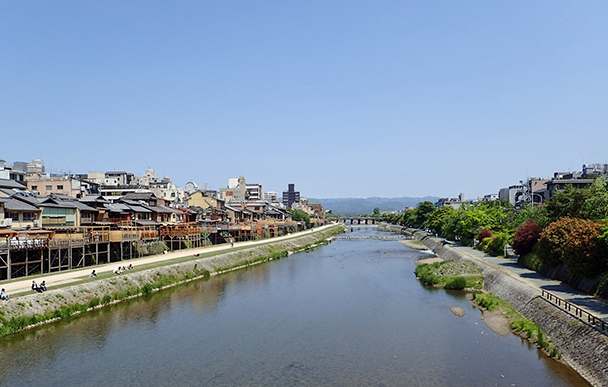 鴨川（川床）