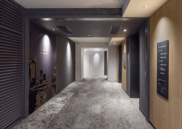 エレベーターホール Elevator Hall