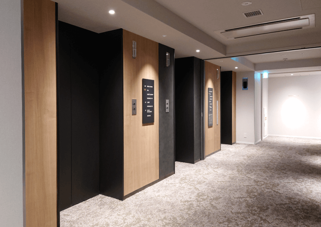 エレベーターホール Elevator Hall