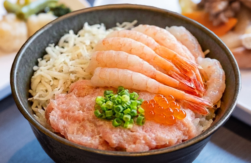 自慢の海鮮丼