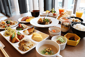 【2周年記念】期間限定の特別料金♪和洋60種の朝食ビュッフェ★癒しの天空露天風呂／朝食付