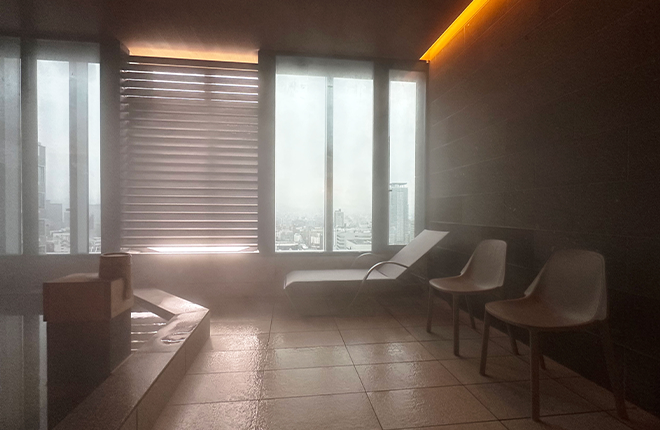 女湯 外気浴スペース