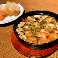 Shrimp and mushroom ajillo