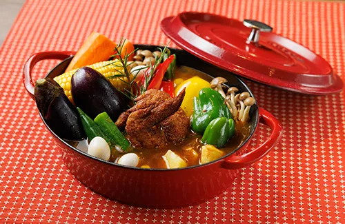 北海道発祥 札幌のソウルフード 彩り野菜のスープカレー